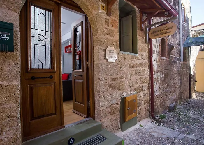 Anna's House In The Old Town Feriehus