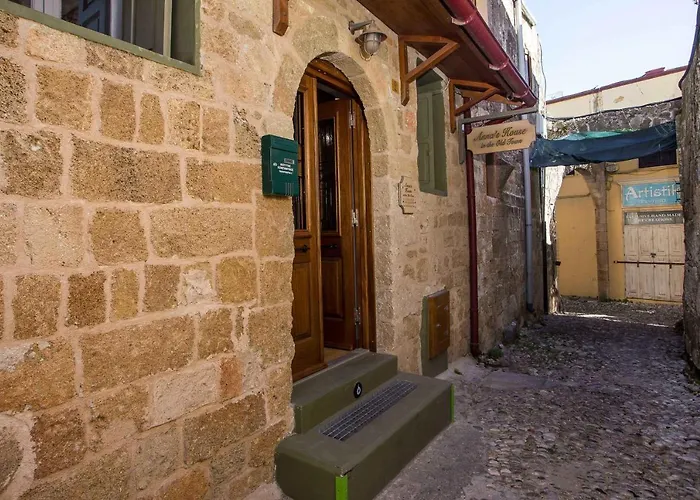 Anna's House In The Old Town Feriehus